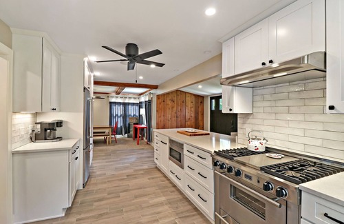 New Munster Casa | Lakefront Living At Its Best