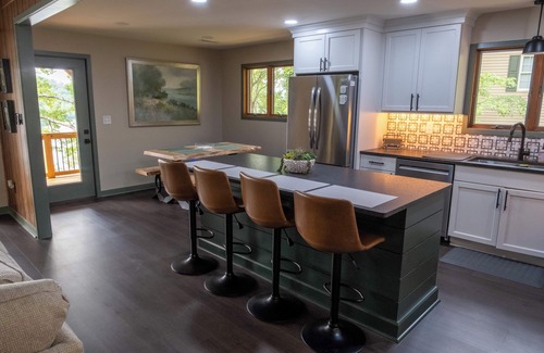 Unaka Casa | Lakefront Living- Completely remodeled 3 BR/3.5 BA on water with dock.