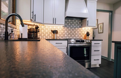 Unaka Casa | Lakefront Living- Completely remodeled 3 BR/3.5 BA on water with dock.