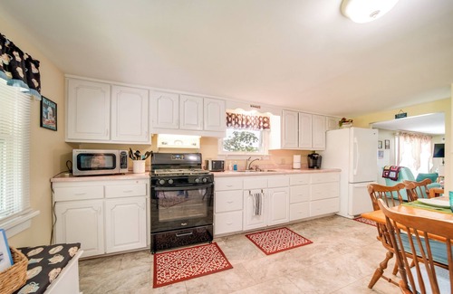 Chautauqua Casa | Lakefront Mayville Cottage w/ Dock & Grill!