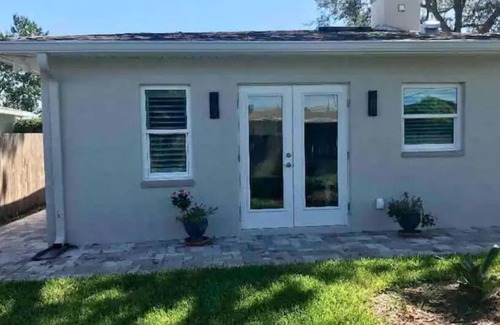 Disston Heights Casa | Lakefront near the beach