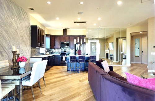 Terra Lago Casa | Lakefront Oasis in Indio Terra Lago.#Bachelorettes heaven with large misty pool.