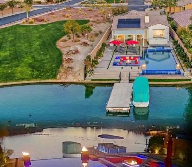 Terra Lago Casa | LAKEFRONT OASIS NEW SALTED POOL & JETTED SPA, By GOLF COURSE