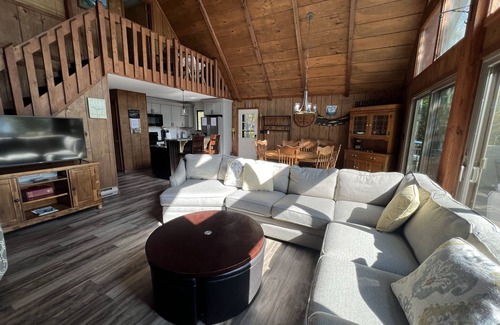 Lakeville Chalet De Esquí | Lake Wallenpaupack Lakefront w / Dock - capacidad para 14