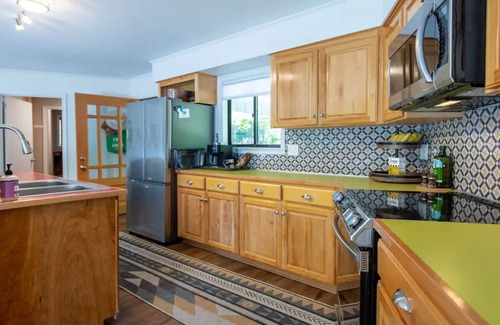 Henrico Casa | LAKEFRONT, PET Friendly, Firepit, Great Dock, Kayak