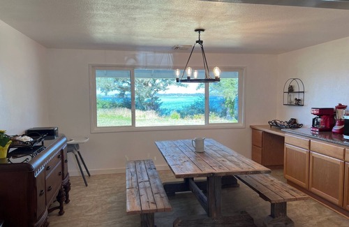 Crescent City Casa | Lakefront Ranch with Hot Tub and WiFi in Crescent City