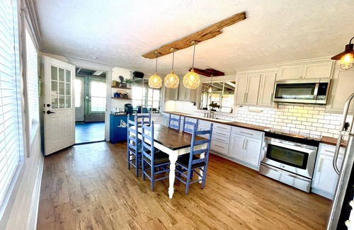 Creole Casa | Lakefront - Real Fish Camp - Reel Fishermen