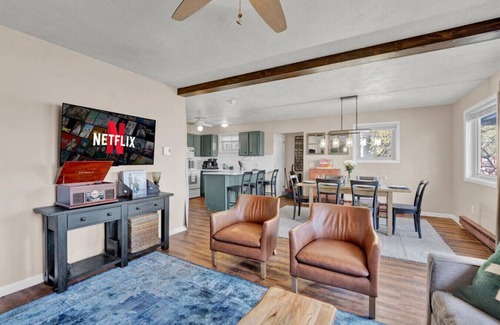 Tobyhanna Cabaña | Lakefront Retreat | Hot Tub, Fire Pit & Private Beach