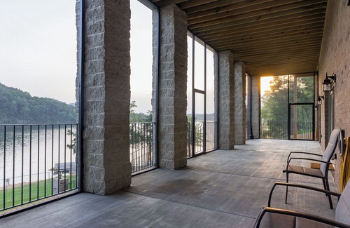 Mooresburg Casa | Lakefront Retreat in Mooresburg
