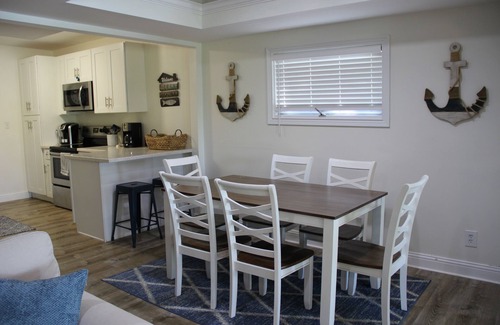 Williamstown Casa | Lakefront Retreat, Private Dock, Sleeps 8, 11 min from Ark Encounter