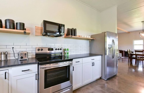 Golden Casa | Lakefront Retreat w/Views, Fire Pit & 2 Acres