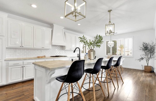 Victorville Casa | Lakefront Serenity Retreat