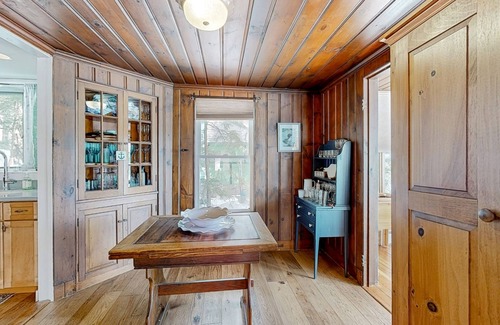 Laconia Casa | Lakefront spacious all season home w/dock, deck, outdoor kitchen, sunrise views