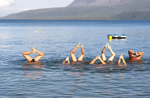 Lake Tarawera Casa | Lakefront Tarawera Bliss