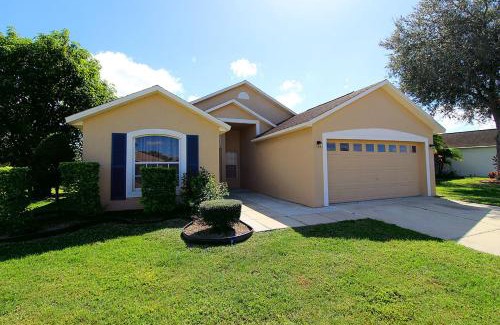 Crescent Lakes Casa | Lakefront Villa with private heated pool