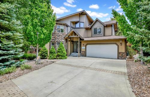 Big Bear Lake Casa | Lakefront village castle #2312