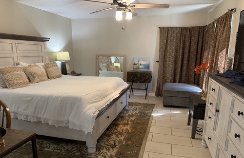 Litchfield Park Casa | Lakehouse in Old Litchfield Park