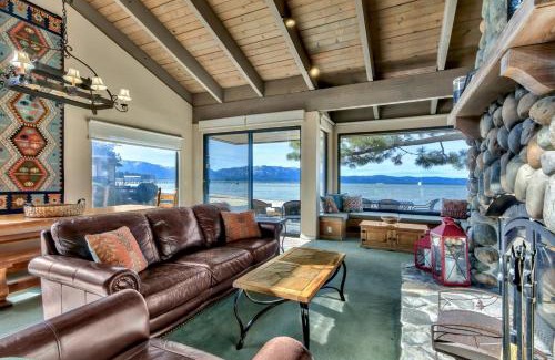 South Lake Tahoe Villa | Lakeland Village 635 - Lakefront Charm