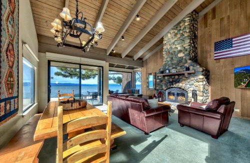 South Lake Tahoe Villa | Lakeland Village 635 - Lakefront Charm