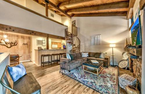 South Lake Tahoe Villa | Lakeland Village 424 - I Lake It A Lot
