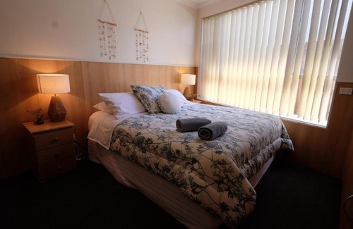 Lakes Entrance Hotel | Lakes Bamboo Motel