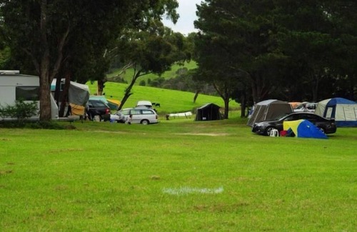Kalimna Alquiler De RV | Lakes Caravilla Caravan Park