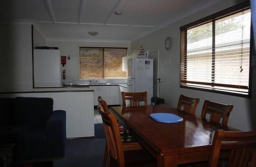 Nords Wharf Cabaña | Lakes Edge Cottage - Autónomo