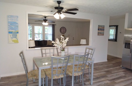 Boiling Spring Lakes Casa | Lakes, Golf, Waterfront dining, Beaches, King bed, Included kayak, SUP, Pingpong