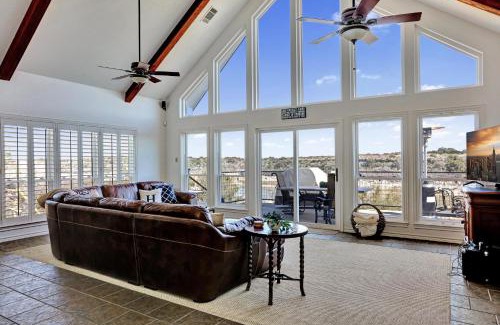 Spicewood Casa | Lakeshore Haven