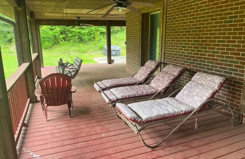 Franklin Cabina | Lakeside 2 bedroom suite in Nature Retreat LL23