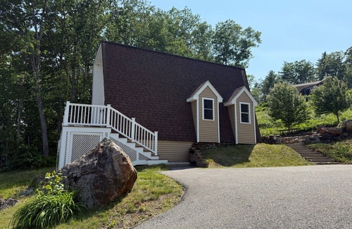 Laconia Casa | Lakeside A-Frame- Cozy Beach Access Retreat