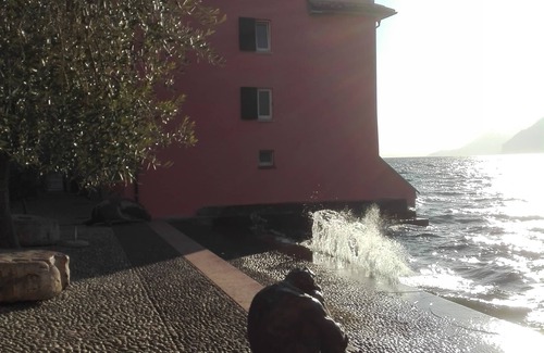 Malcesine Apartamento | apartamento junto al lago ubicado en el centro histórico con maravillosas vistas