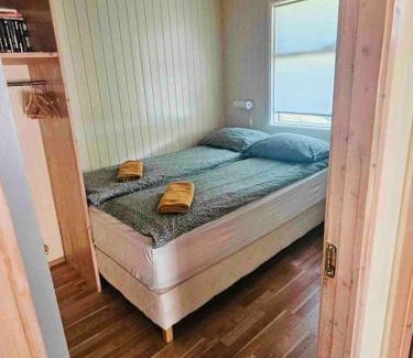 Selfoss Casa | Lakeside cabin in Thingvellir #2