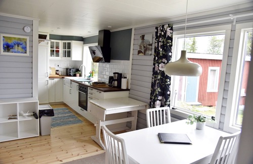 Skaulo Cabaña | Lakeside Cottage in Lapland with great view !!