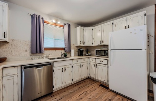South Bruce Peninsula Cabina | Lakeside Cottage Bliss: Nature at Your Door!