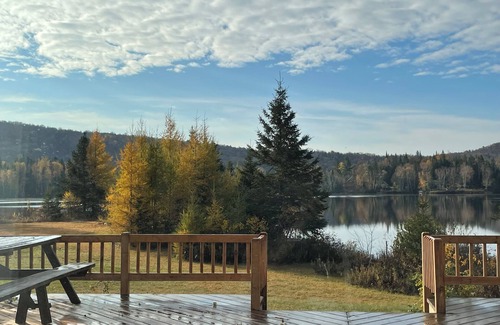 Lantier Chalet De Esquí | Lakeside Cottage Located In The Heart of the Laurentians (near St Agathe)