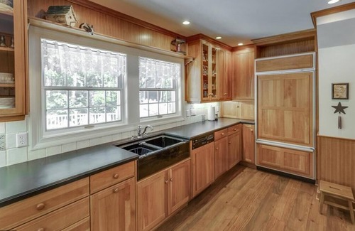 Pequot Lakes Cabaña | Lakeside Cottage + Modern Luxuries- 2 minutes to Nisswa!