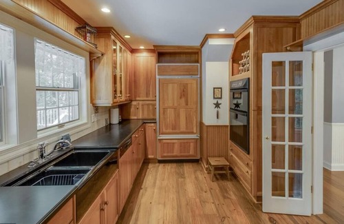 Pequot Lakes Cabaña | Lakeside Cottage + Modern Luxuries- 2 minutes to Nisswa!