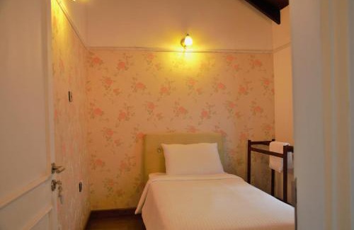 Nuwara Eliya Villa | Lakeside Cottages