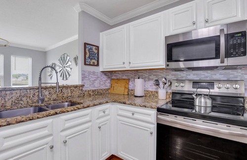 Port Wentworth Casa | ⭐ Lakeside Family Oasis. 19 minutes to Downtown Savannah! 10 Guest Stay. ⭐