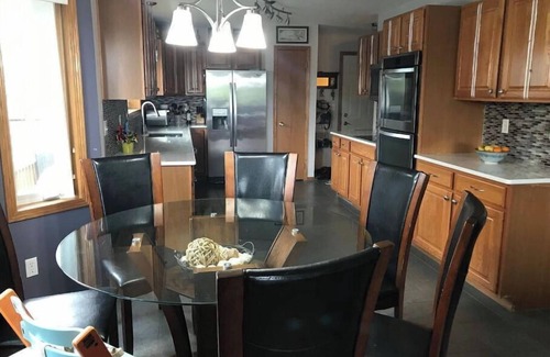 Hartford Casa | Lakeside Getaway Just West of Sioux Falls