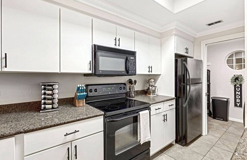 Highland Lake Estates Condominio | 'Lakeside Haven'- Hot Tub, Pool, Lake view!