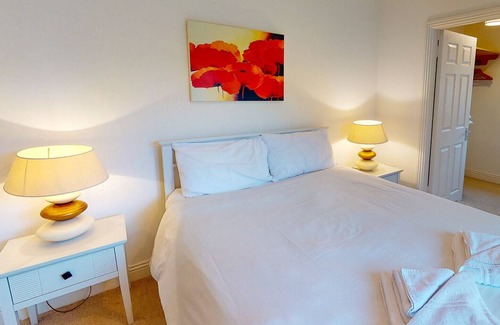 Killaloe Casa | Lakeside Holiday Homes - Type B