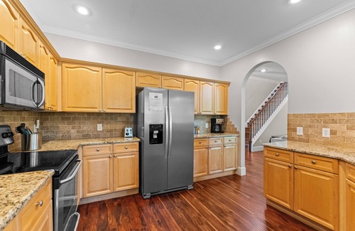 Barium Springs Casa | Lakeside Landing by AvantStay | Private Dock