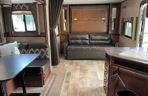 Bridgeport Casa | Lakeside Life