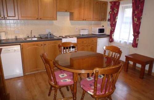 Bantry Casa | Lakeside Lodge Bantry