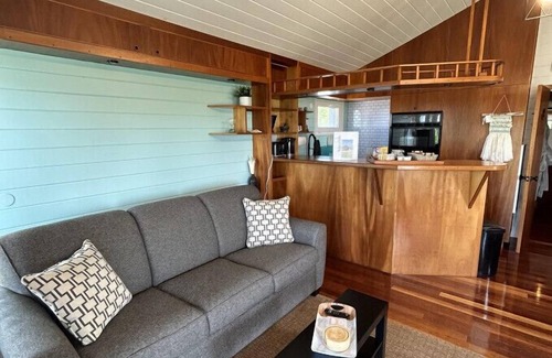 West Bay Cabaña | Lakeside Luxury Cottage & Hot Tub