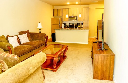 Northside Apartamento | Lakeside Luxury Living #2