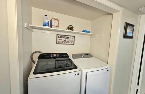 Garland Casa | Lakeside Modern and peaceful Condo!