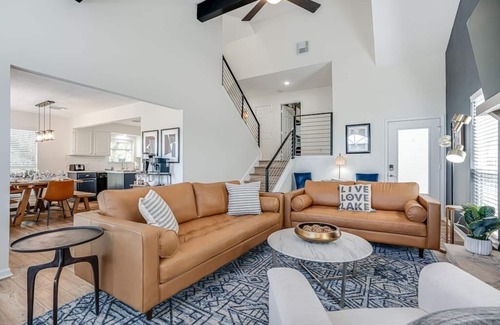 Canyon Lake Casa | Lakeside Paradise, lake views, hot tub